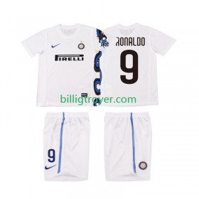 Billige Fotballdrakter Inter Milan Ronaldo 9 2010 2011 Barn Retro Bortedraktsett Kortermet